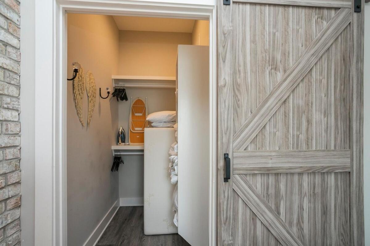 Downtown Luxury At The Southern Belle Holiday home